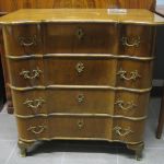 443 5116 CHEST OF DRAWERS